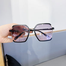 이미지를 갤러리 뷰어에 로드 , 새로운 편광 선글라스 여성 트렌디 한 크리에이티브 안경 불규칙 안티 UV 선글라스
