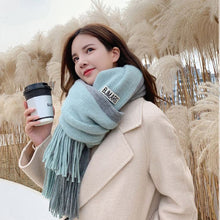 Load image into Gallery viewer, Two-color splicing scarf autumn and winter new imitation cashmere tassel warm ladies and men color matching scarf
