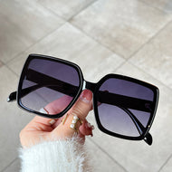 新极化太阳镜 女性时尚创意眼镜不规则抗紫外线太阳镜