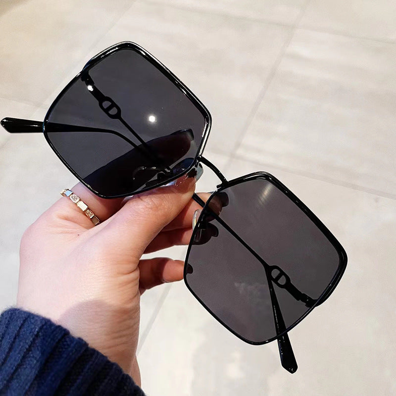 Fashion Large Frame UV Protection Sunglasses Metal Frame