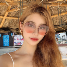 Cargar imagen en el visor de la galería, Gafas de sol mujer sin montura cristal corte borde lente poligonal protección UV gafas de sol

