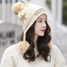 Load image into Gallery viewer, Three ball hat star female simple knitted hat student fashion warm woolen hat thickened pullover cap
