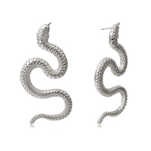 Charger l&#39;image dans la galerie, Boucles d&#39;oreilles simples à pétoncles populaires tout-assorties pour femmes Boucles d&#39;oreilles en coquille de texture givrée
